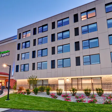 Holiday Inn Express Boston By Ihg-3